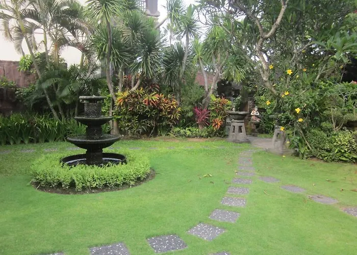Segara Agung Boutique 3* サヌール